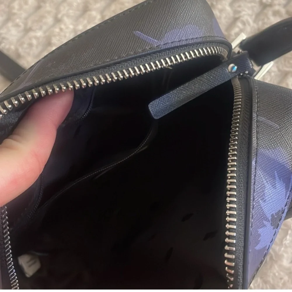 Kate Spade New York EUC
NEWBURY LANE CAMMIE CROSSBODY - Picture 5 of 15